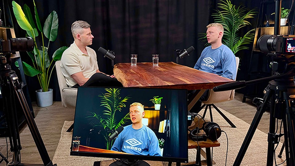 Videopodcast-Aufnahme im Studio von NextGen Podcast in Berlin mit Kamera- und Lichtsetup
